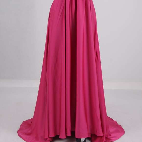 Hand beaded gown. - Picture 4 of 4